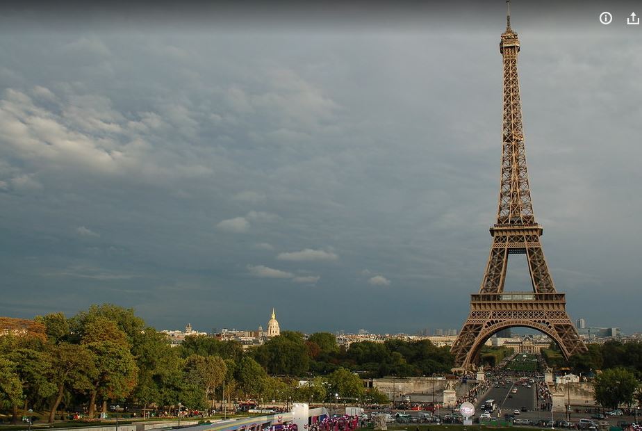 Фотография "Облачный Париж"