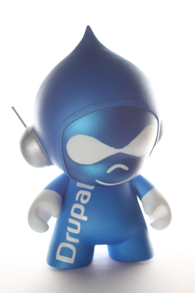 База Drupal (сайты и блоги) на январь 2015
